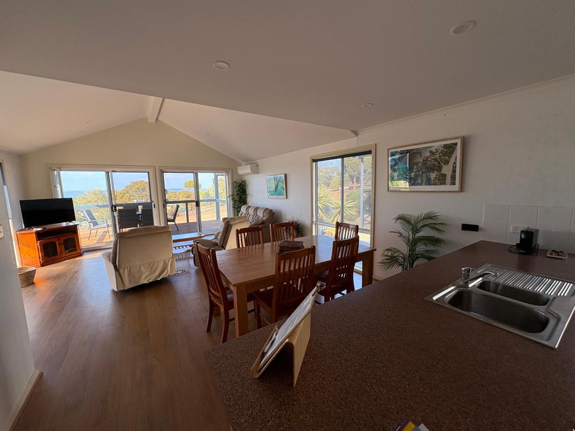 Kangaroo Island Bayview Villas Кингскот Экстерьер фото