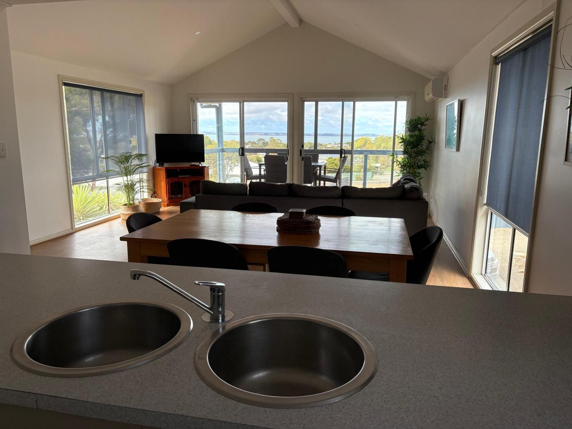 Kangaroo Island Bayview Villas Кингскот Экстерьер фото