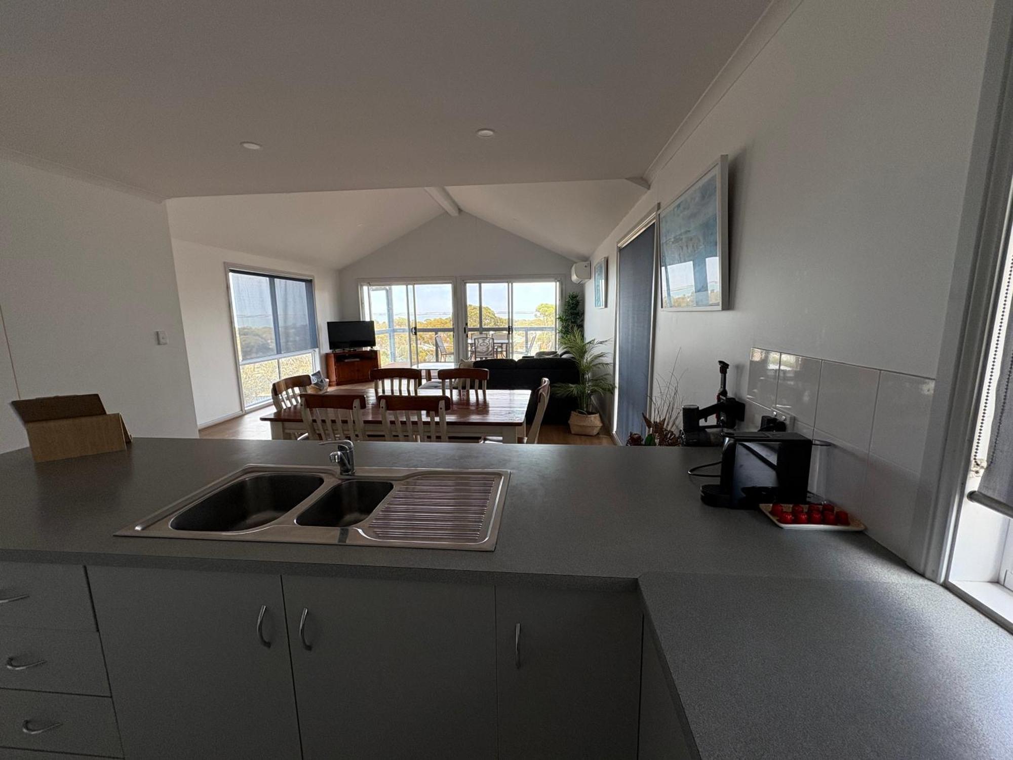 Kangaroo Island Bayview Villas Кингскот Экстерьер фото