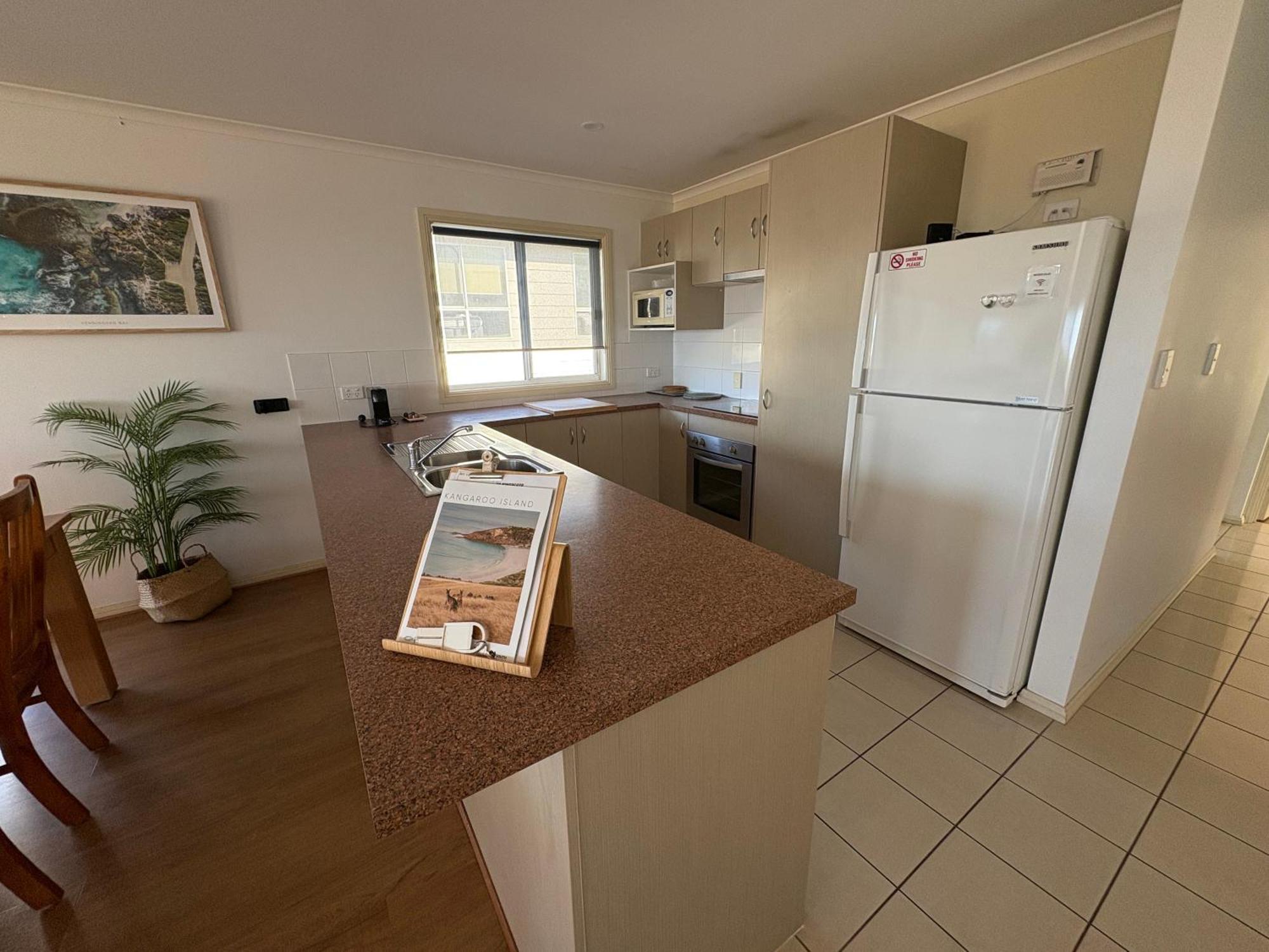 Kangaroo Island Bayview Villas Кингскот Экстерьер фото